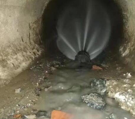 金波乡市政管道清淤