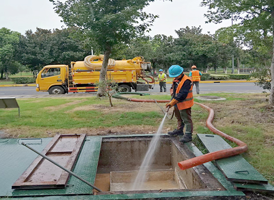 金波乡化油池清理